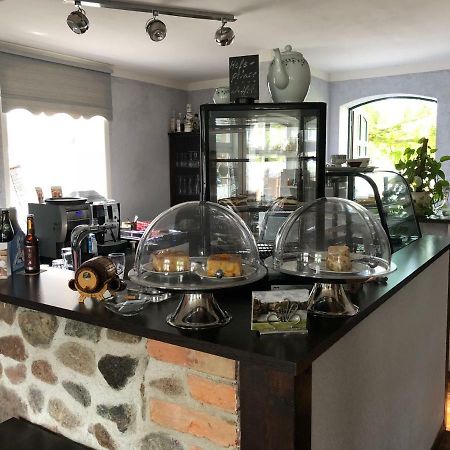 Drehna Alte Schule Cafe Und Pension מראה חיצוני תמונה